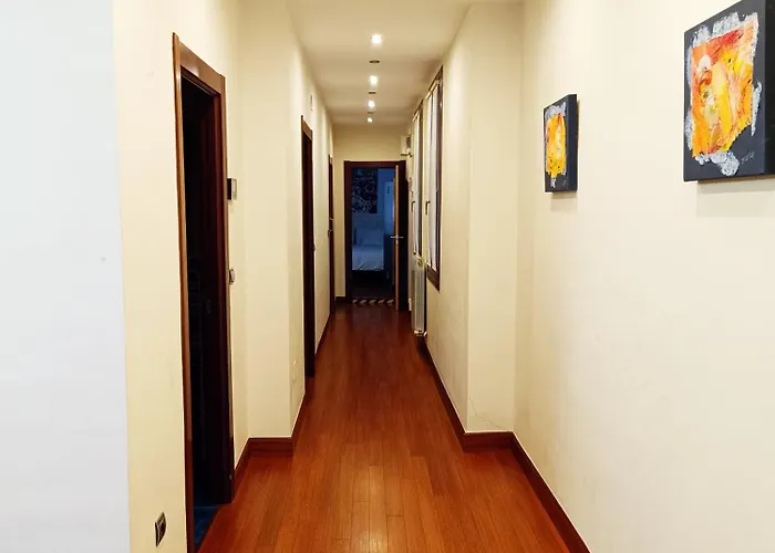 Amplio Con 2 Banos Y 4 Camas Dobles Appartement Bilbao